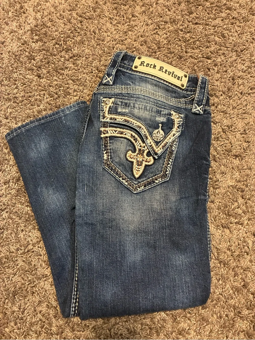 Rock Revival Alexia Crop Capri Embellished
